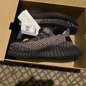 Yeezy Boost 350 v2 Yeecheil
